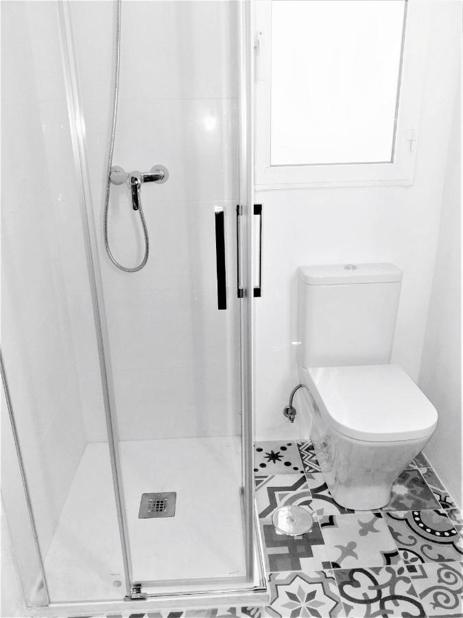 Large Apartment With Large And Sunny Terrace - Garden & Outdoor Gym , Alicante Center エクステリア 写真