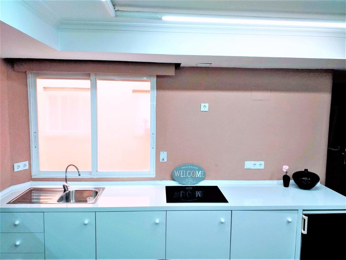 Large Apartment With Large And Sunny Terrace - Garden & Outdoor Gym , Alicante Center エクステリア 写真