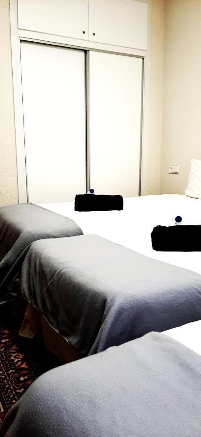 Large Apartment With Large And Sunny Terrace - Garden & Outdoor Gym , Alicante Center エクステリア 写真