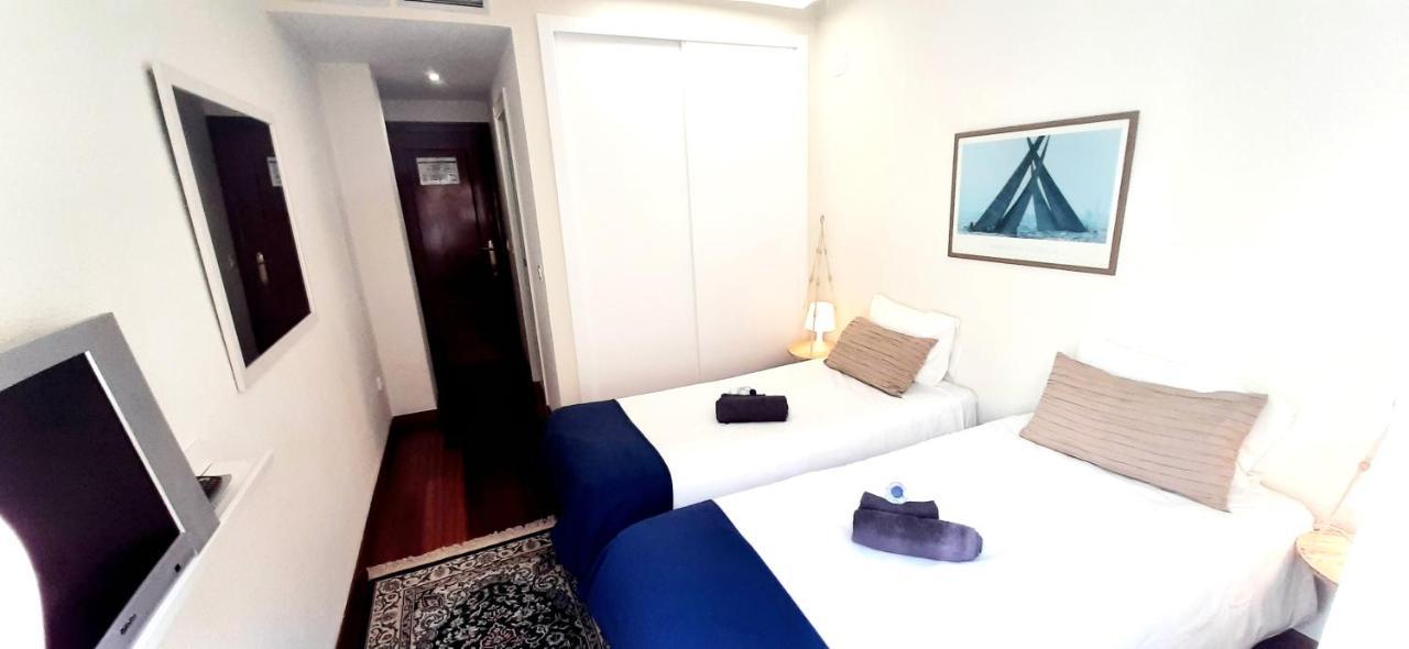 Large Apartment With Large And Sunny Terrace - Garden & Outdoor Gym , Alicante Center エクステリア 写真